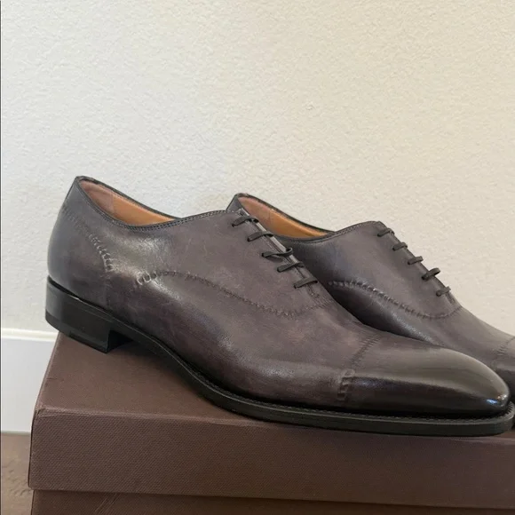 Classic Gray Men's Oxford Shoes - Picture 4 of 6